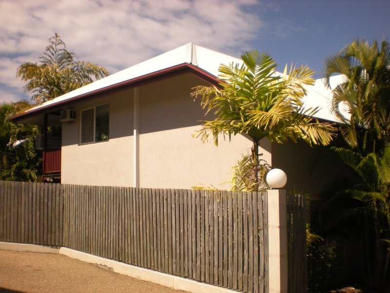 2/27 Garrick Street, Townsville City QLD 4810