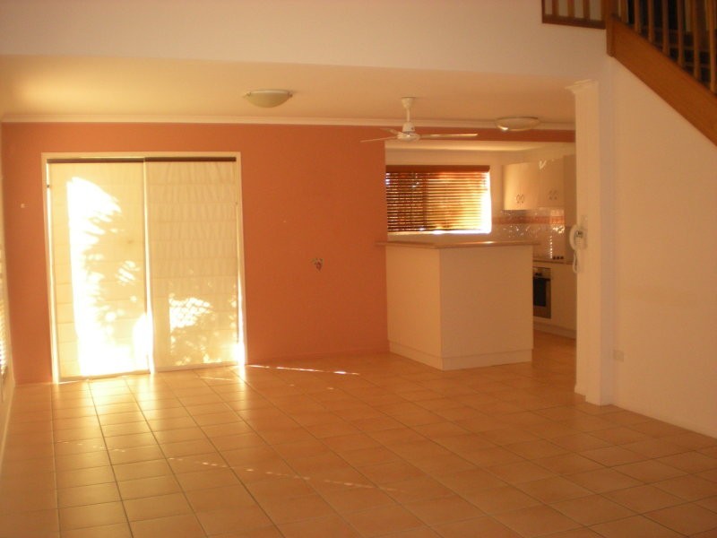 2/27 Garrick Street, Townsville City QLD 4810