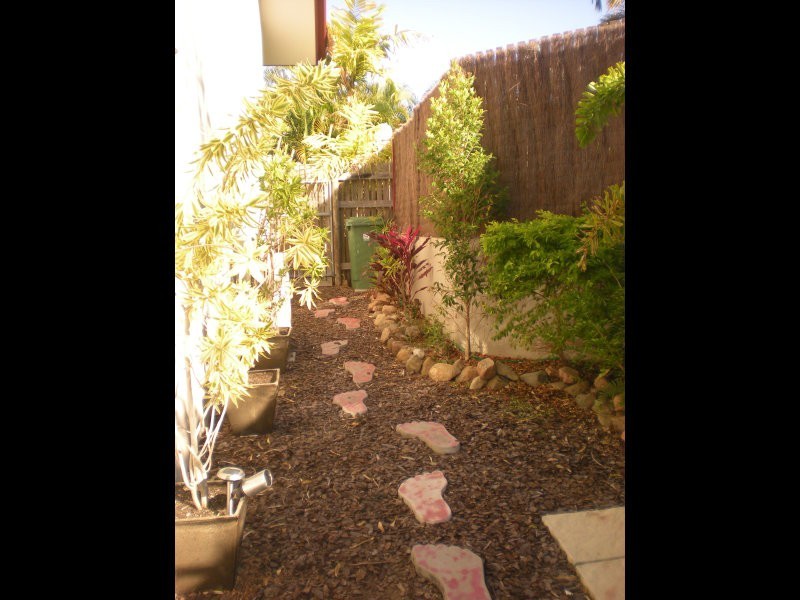 2/27 Garrick Street, Townsville City QLD 4810