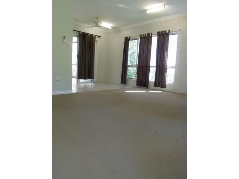 8 Blue Ridge Avenue, Wulguru QLD 4811