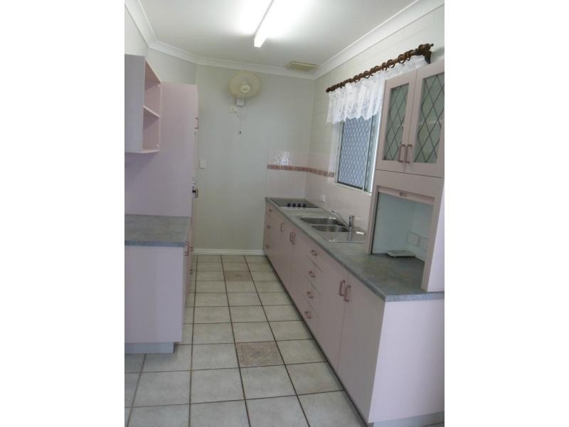 8 Blue Ridge Avenue, Wulguru QLD 4811