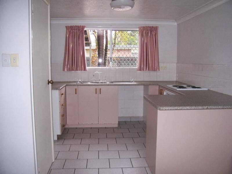 2/20 Cheyne Street, Pimlico QLD 4812