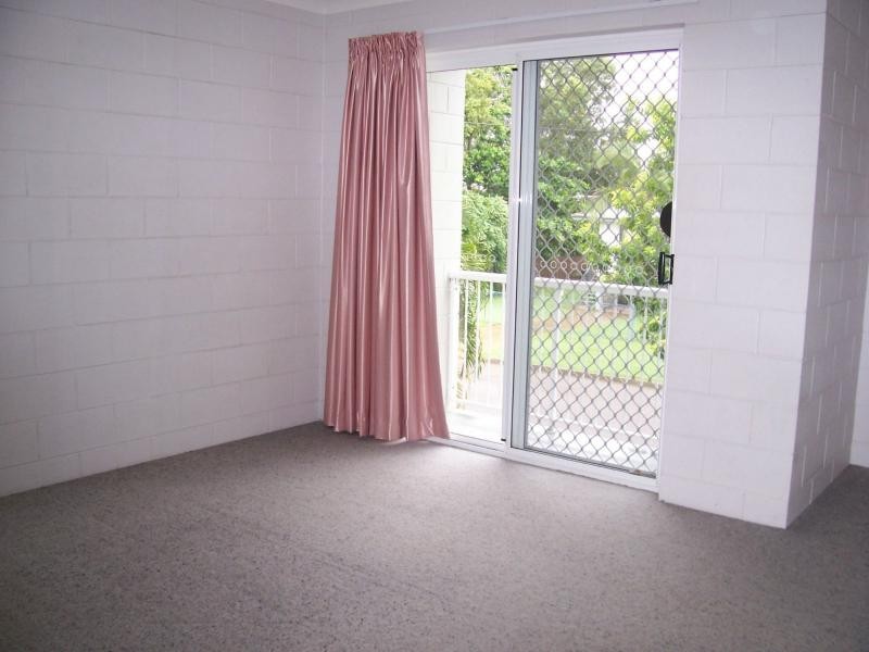 2/20 Cheyne Street, Pimlico QLD 4812