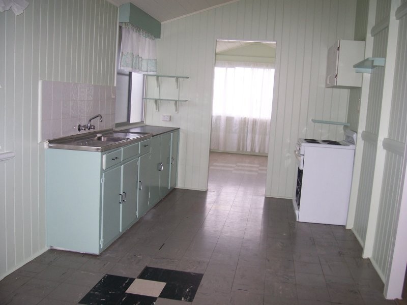 37 Princes Road, Hyde Park QLD 4812