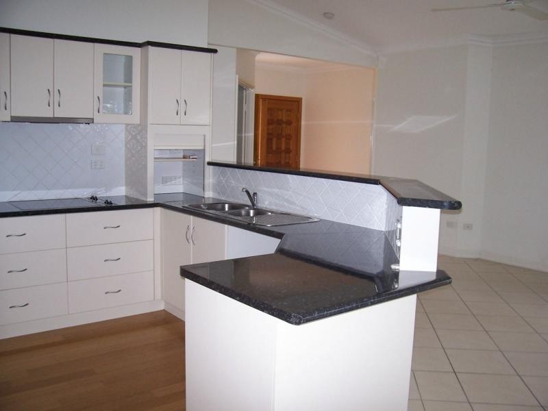 3 Buller Close, Mount Louisa QLD 4814