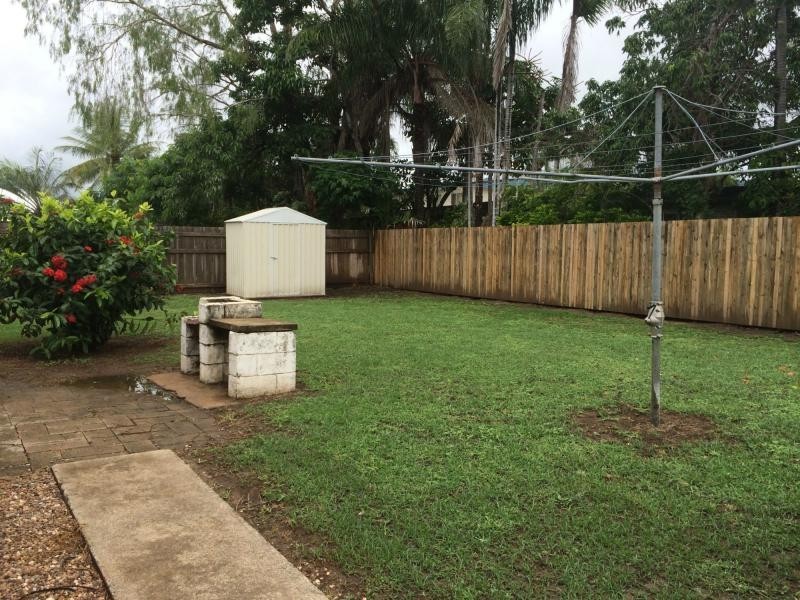 572 Ross River Road, Cranbrook QLD 4814