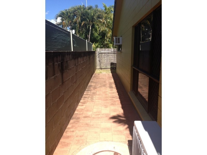 Unit 3/9 Soule Street, Hermit Park QLD 4812