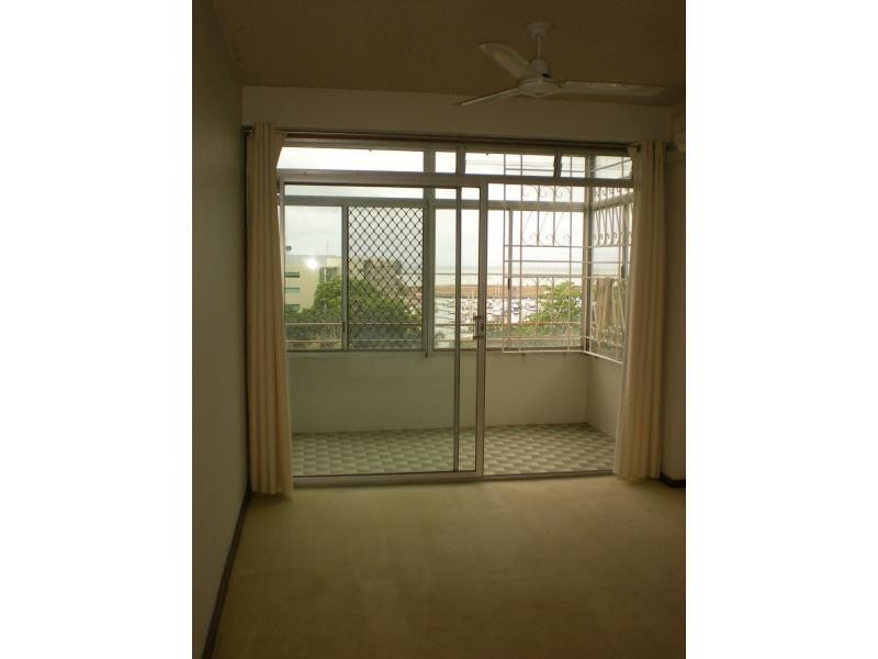 Unit 4/23A Cleveland Terrace, North Ward QLD 4810