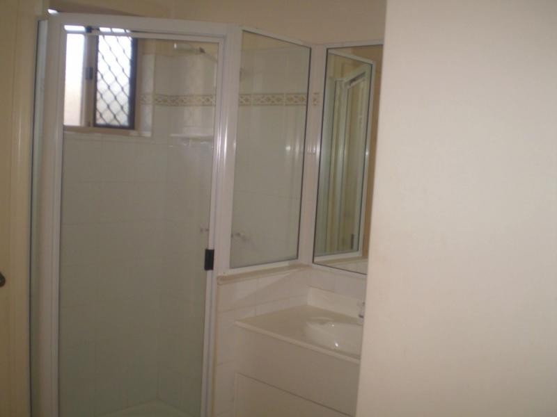 Unit 15/17 Canterbury Road, Kirwan QLD 4817