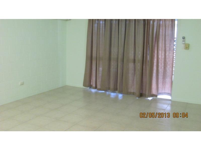 Unit 4/18 Cavendish Street, Pimlico QLD 4812