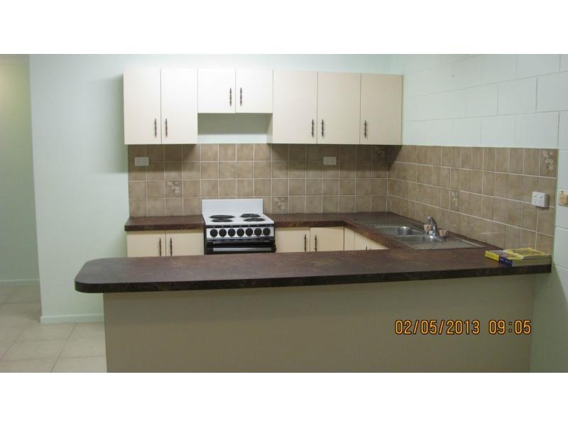 Unit 4/18 Cavendish Street, Pimlico QLD 4812