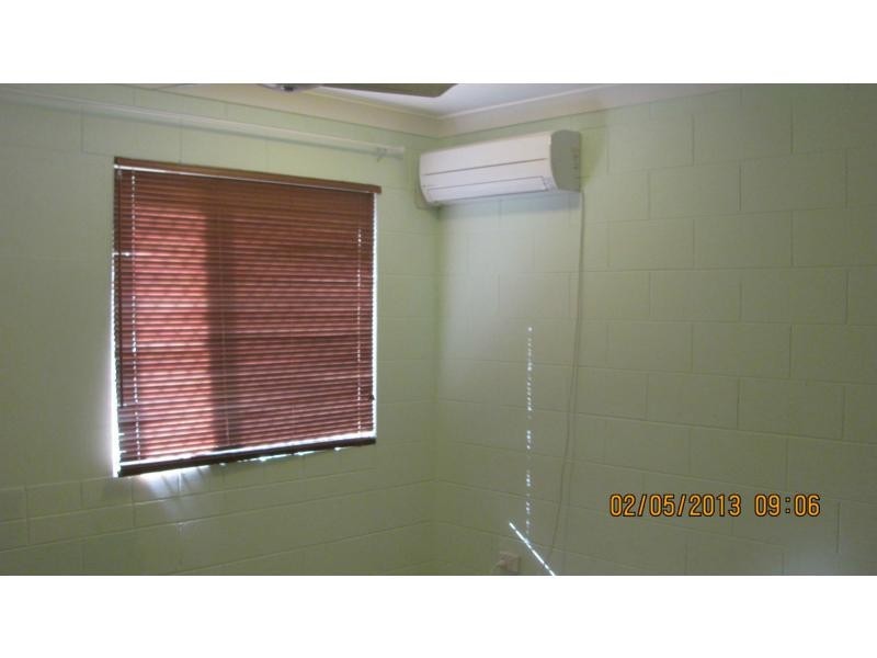 Unit 4/18 Cavendish Street, Pimlico QLD 4812