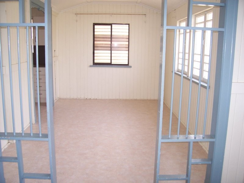 6 Mason Street, Currajong QLD 4812