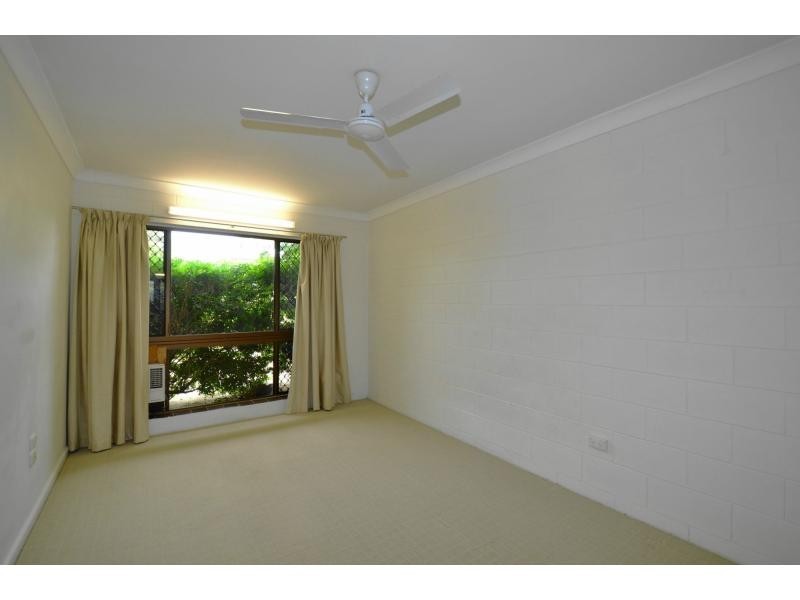 Unit 3/2 Cavendish Street, Pimlico QLD 4812