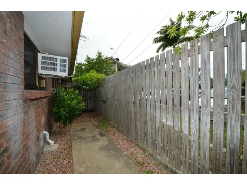 Unit 3/2 Cavendish Street, Pimlico QLD 4812