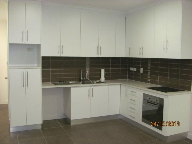 2/4 Finschhaffen Street, Aitkenvale QLD 4814