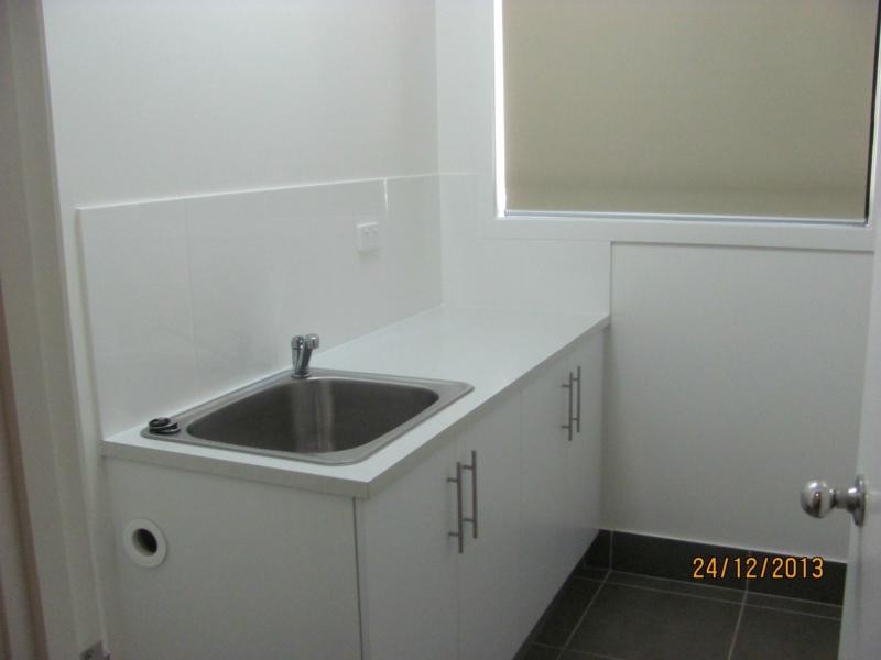 2/4 Finschhaffen Street, Aitkenvale QLD 4814