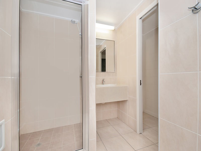 Unit 4/111 The Strand Street, North Ward QLD 4810