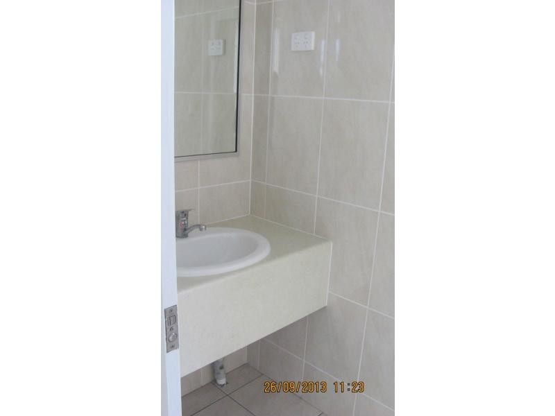 Unit 4/111 The Strand Street, North Ward QLD 4810