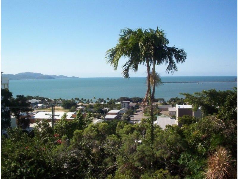 Unit 37/7 Hale Street, North Ward QLD 4810