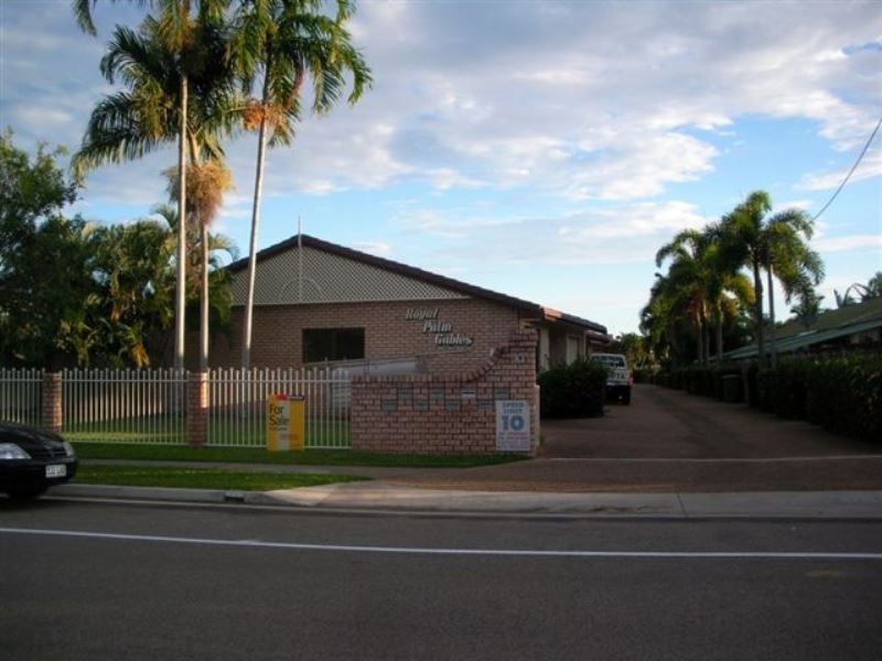 Unit 8/90 Dearness Street, Garbutt QLD 4814