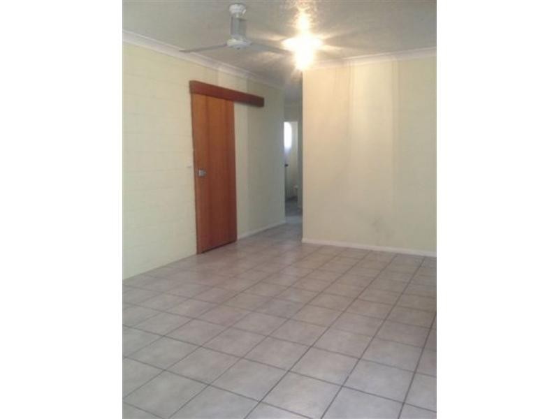 Unit 8/90 Dearness Street, Garbutt QLD 4814