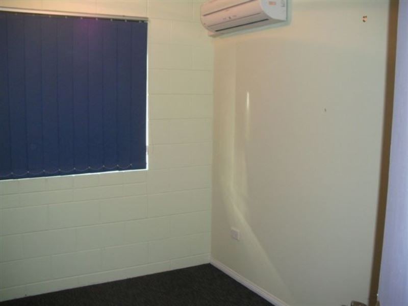 Unit 8/90 Dearness Street, Garbutt QLD 4814