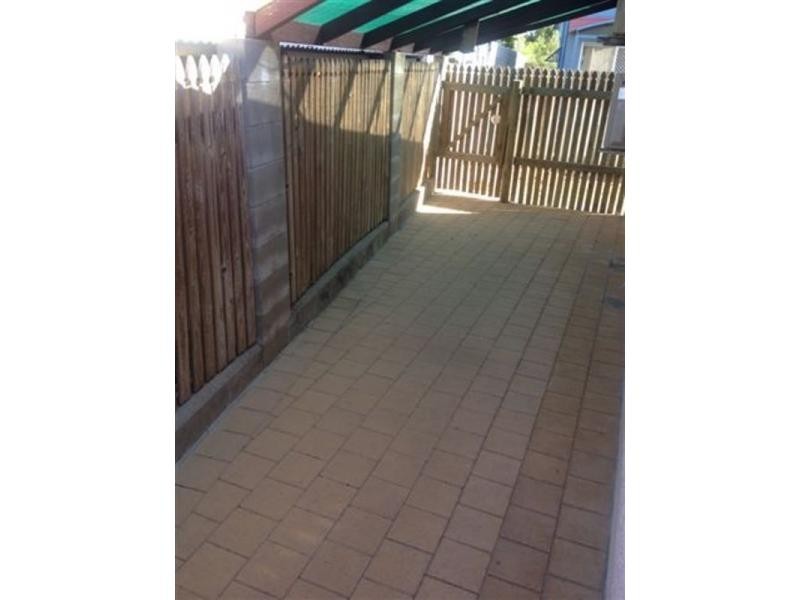 Unit 8/90 Dearness Street, Garbutt QLD 4814