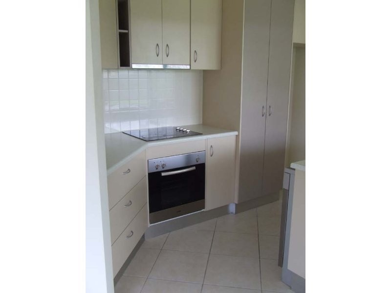 8 Skylark Place, Kelso QLD 4815