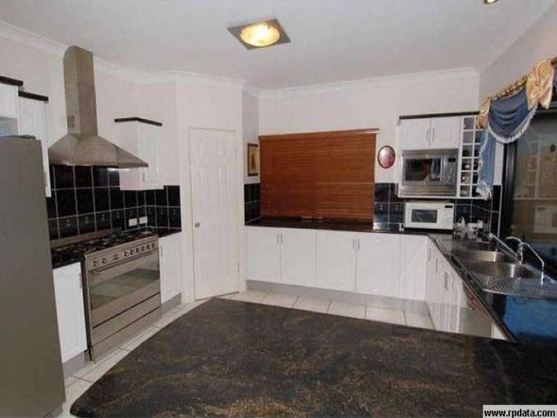 4 Monte Visto Court, Mount Louisa QLD 4814