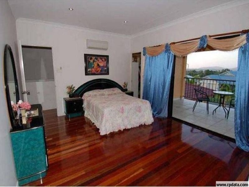 4 Monte Visto Court, Mount Louisa QLD 4814