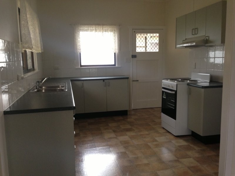 7 Carcoola Street, Cranbrook QLD 4814