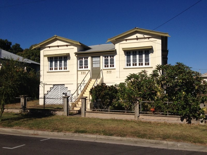 2/17 Somer Street, Hyde Park QLD 4812