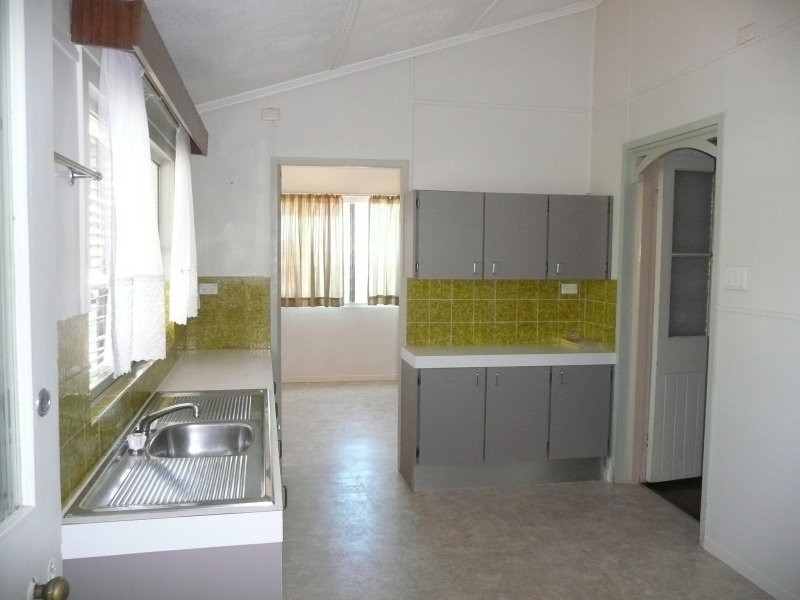 2/17 Somer Street, Hyde Park QLD 4812