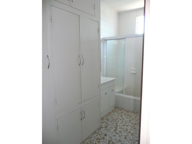 2/17 Somer Street, Hyde Park QLD 4812