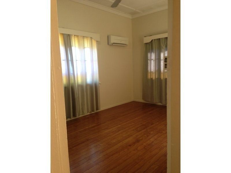 2/17 Somer Street, Hyde Park QLD 4812