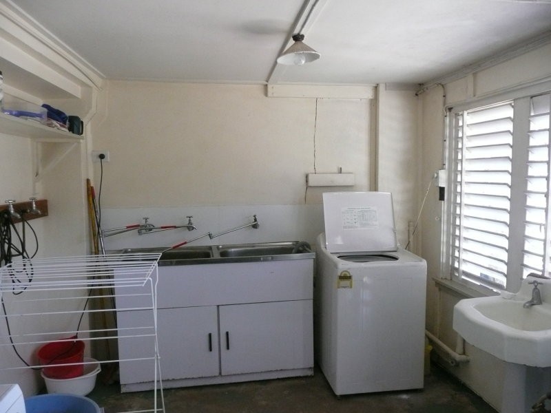 2/17 Somer Street, Hyde Park QLD 4812