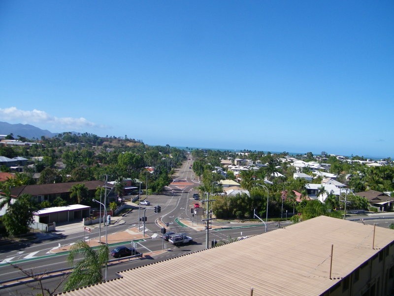 Unit 2/27 Gilbert Crescent, Castle Hill QLD 4810