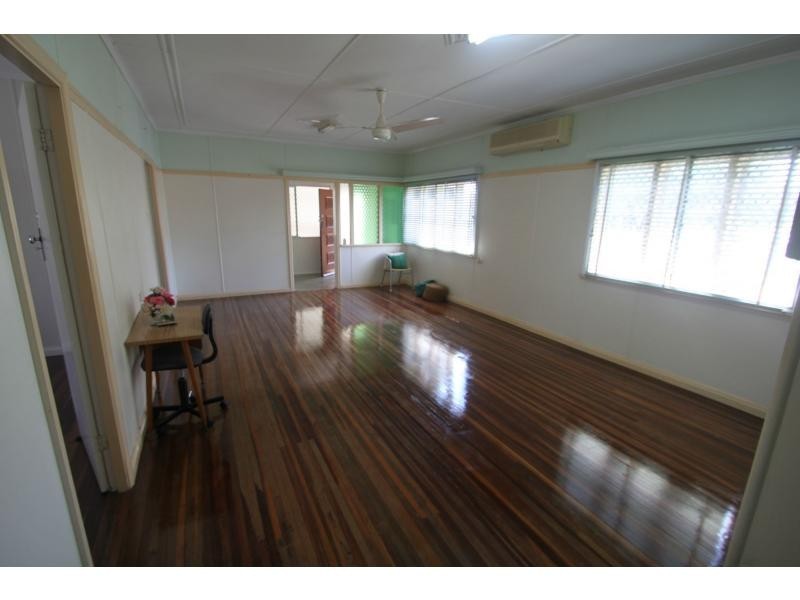 41 Ninth Avenue, Railway Estate QLD 4810