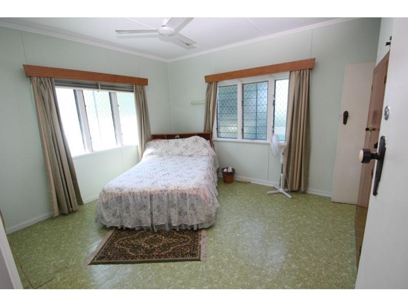 41 Ninth Avenue, Railway Estate QLD 4810