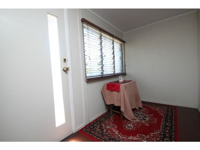 24 Clarendon Street, Hyde Park QLD 4812