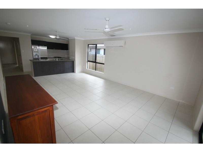 14 Peregrine Avenue, Kelso QLD 4815