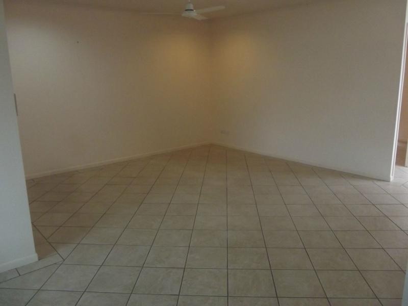 Unit 1/15 Love Lane, Rosslea QLD 4812