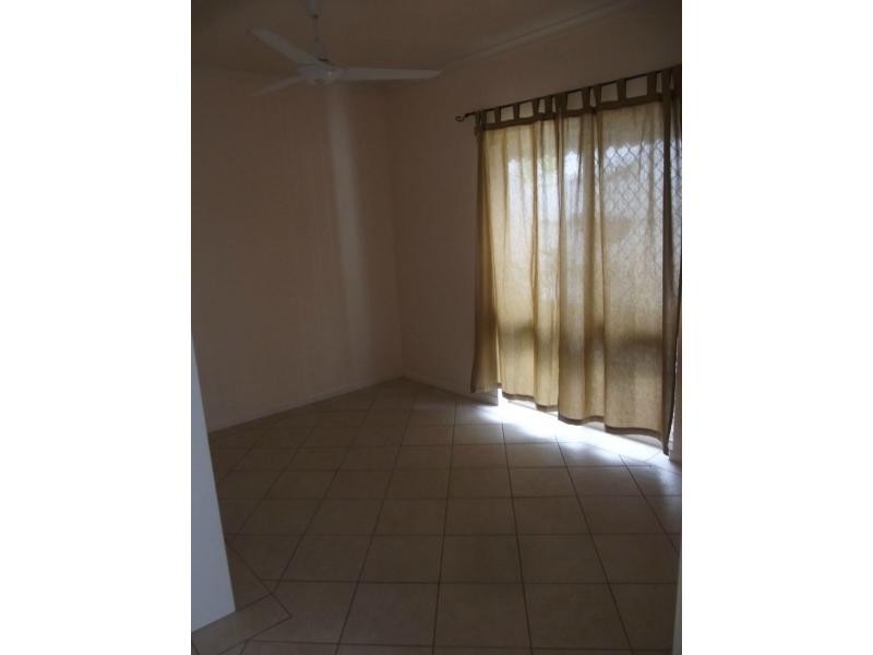 Unit 1/15 Love Lane, Rosslea QLD 4812