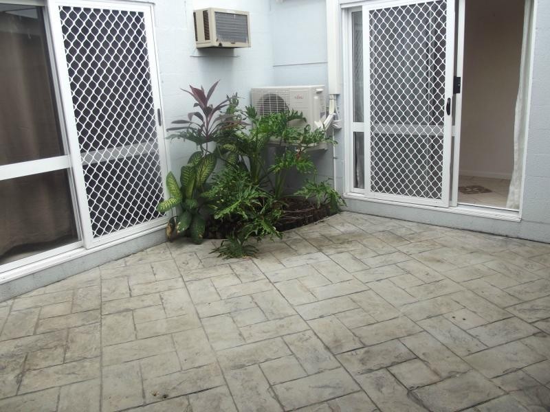 Unit 1/15 Love Lane, Rosslea QLD 4812