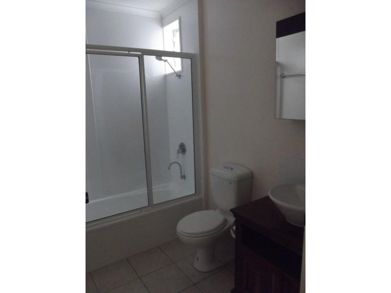 Unit 1/15 Love Lane, Rosslea QLD 4812