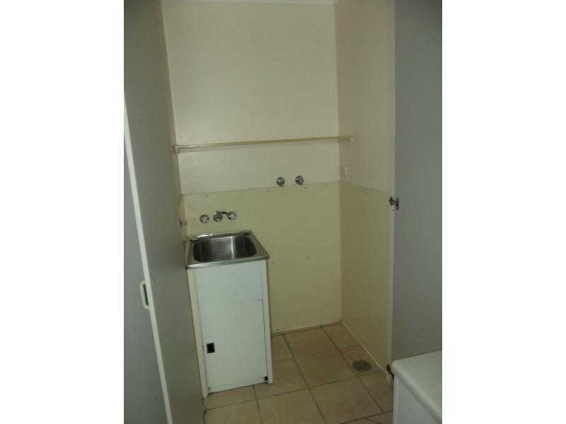 Unit 1/15 Love Lane, Rosslea QLD 4812