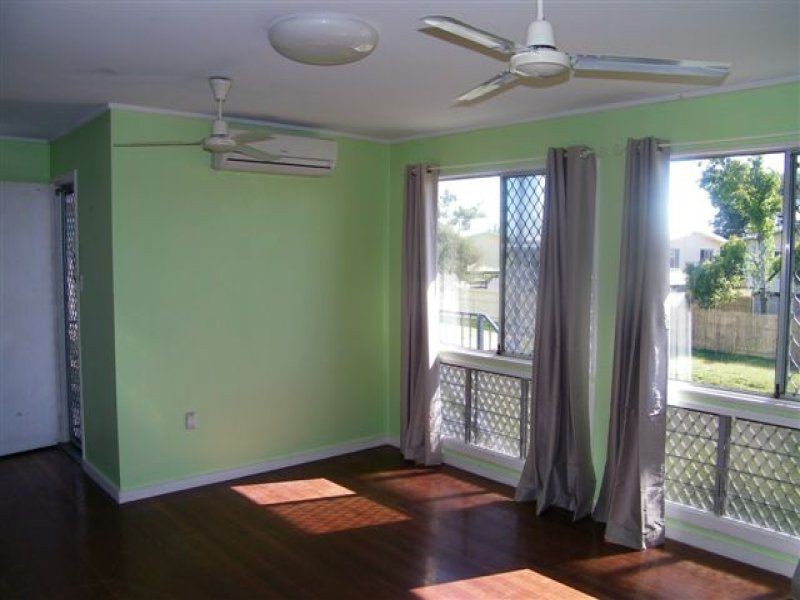 8 Symons Street, Vincent QLD 4814