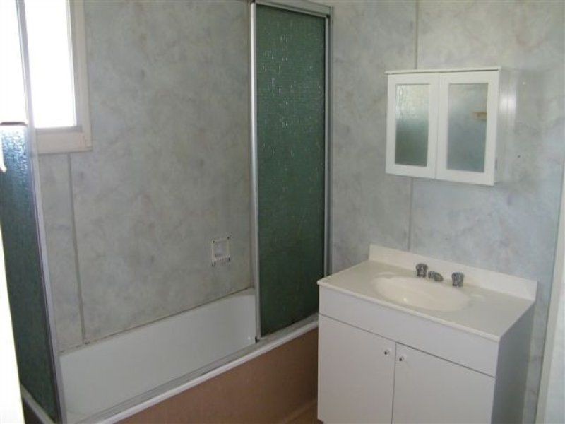 8 Symons Street, Vincent QLD 4814