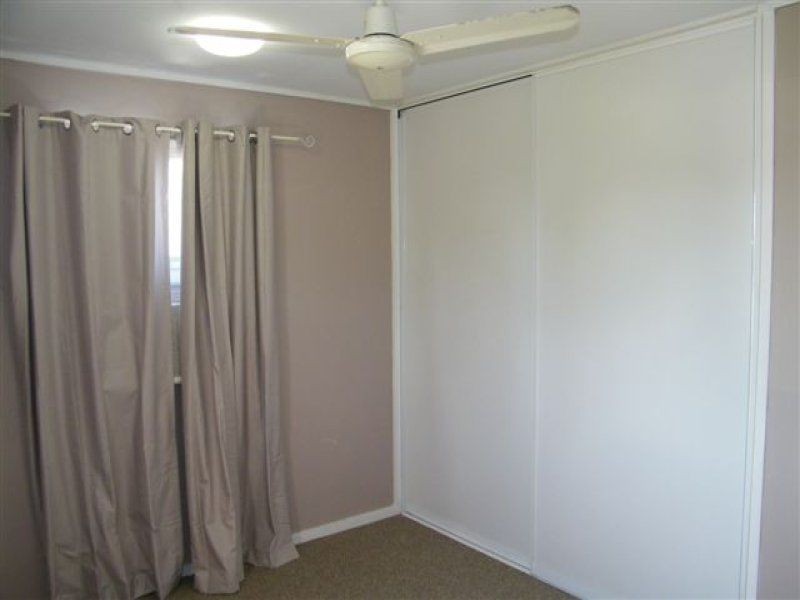 8 Symons Street, Vincent QLD 4814